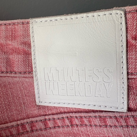 Weekday size 28w 34L pink skinny leg jeans, 99% cotton - Picture 5 of 7